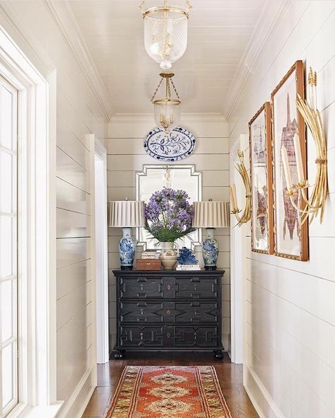 Janey Ginn (@janeyginn) • Instagram photos and videos James T Farmer Interiors, James T Farmer, James Farmer Interiors, Interior Design Southern, Hang Plates On Wall, James Farmer, Blue And White Home, Console Table Styling, Southern Design