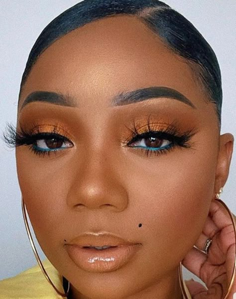 Orange Eye Makeup On Black Women, Color Eyeliner Black Women, September Eyeshadow Looks, Orange Smokey Eye Makeup Black Women, Eye Makeup Ideas For Black Women, Orange And Blue Makeup Looks Black Women, Orange Eyeshadow Black Women, Work Makeup Ideas For Black Women, Peach Makeup Look On Black Women