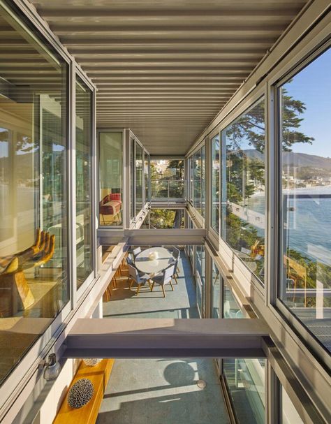 Pierre Koenig, Steel And Concrete, Midcentury Architecture, Glass Balcony, Case Study Houses, Modernist Architecture, Modern Architects, Exposed Beams, Beachfront Property