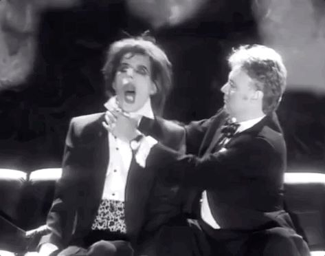 Choking The Show Must Go On GIF - Find & Share on GIPHY Queen Humor, Queen Videos, Borhap Cast, Queen Ii, Show Must Go On, Freddy Mercury, Real Queens, Queen Photos, Roger Taylor