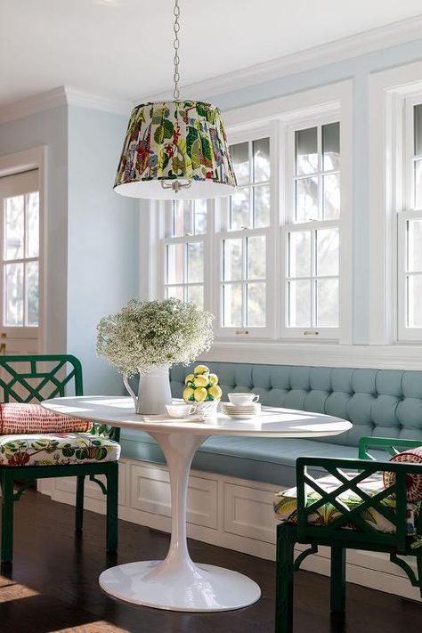 White Oval Tulip Table with Green Lattice Back Chairs - Transitional - Dining Room Wild Butterfly, Melanie Turner Interiors, Tulip Dining Table, Swedish Decor, Kitchen Banquette, Transitional Dining Room, Transitional Dining, Tulip Table, Toile Fabric