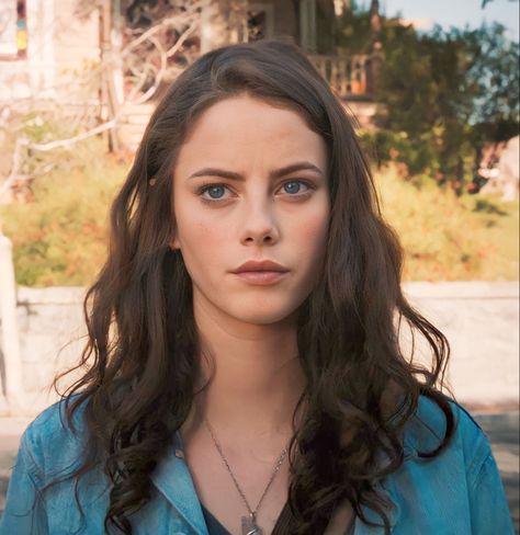 Brunette With Blue Eyes Aesthetic, Face Claims Female 30s, Brown Hair Blue Eyes Actress, Teenage Celebrities Female, Female Actor Face Claims, Young Adult Female Actress, Brunette Woman Face Claim, Female Face Claims Actresses, Face Claims Female Brunette Green Eyes