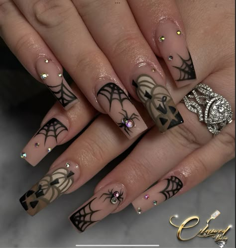 Cute Classy Halloween Nails, Halloween Nail Designs With Rhinestones, October Nail Inspo Short, Halloween Nails Ballerina Shape, Day Of The Dead Nail Ideas, Spooky Western Nails, Halloween Rhinestone Nails, Cute Ghost Nails Halloween, Short Fall Nails Ideas