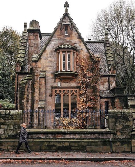 Simply Scotland 🏴󠁧󠁢󠁳󠁣󠁴󠁿 on Instagram: “📍Dalry, Edinburgh Photo by: @edienthusiast  Tag someone you need to visit Scotland with! ——————————————— Don’t forget to follow…” German Architecture, Medieval England, Historic New England, Creepy Houses, Ireland Homes, Spooky House, Instagram Autumn, Tudor House, Visit Scotland