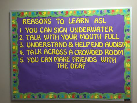 ASL classroom bulletin board Deaf Classroom Ideas, Asl Classroom Decor Ideas, Asl Teacher Classroom, Culture Bulletin Board Ideas, Asl Classroom Decor, Asl Bulletin Board Ideas, Deaf Classroom, Deaf Education Classroom, Asl Posters For Classroom