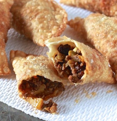 Pastelillos de Carne Puerto Rican Foods, Vegetable Shortening, Beef Food Recipes, Puerto Rican Cuisine, Puerto Rican Dishes, Puerto Rico Food, Boricua Recipes, Latin Recipes, Colombian Food