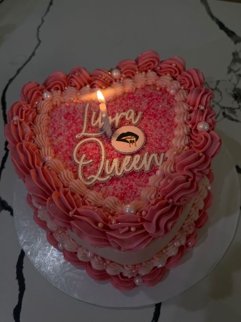 #birthdaycake #birthday #cakeideas #aestheticallypleasing #aesthetic Libra Heart Cake, Libra Season Cake, Libra Szn Cake, Libra Baby Cake, Libra Cake Ideas, Libra Birthday Cake, Libra Cake, 27th Birthday Cake, 29th Birthday Cakes