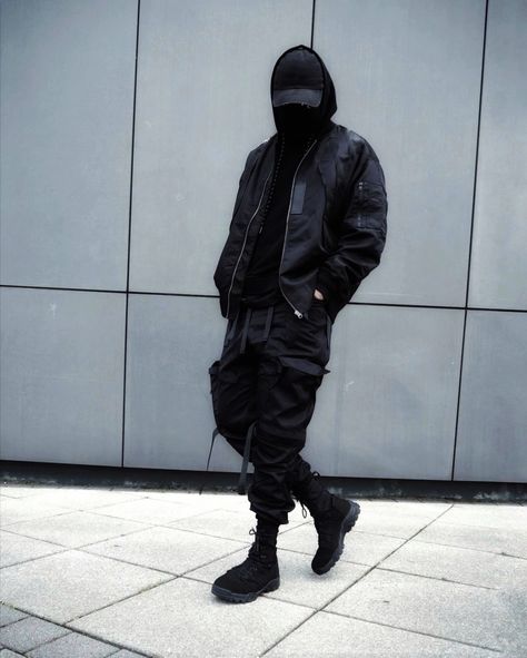 Black Rave Outfits Men, All Black Techwear, Cropped Hoodie Outfit Men, Mens Techwear Fashion, Tech Wear Outfit, Techwear Men Outfit, Jacket Outfits Men, Hood Outfits, Black Rave Outfits