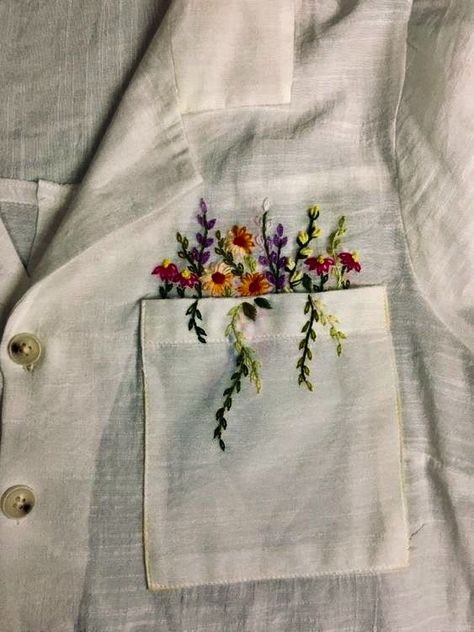 Sulaman Pita, Clothes Embroidery Diy, Soft Gamine, Diy Embroidery Designs, Embroidery Tshirt, Hand Embroidery Patterns Flowers, Diy Embroidery Patterns, Handmade Embroidery Designs, Embroidery Stitches Tutorial