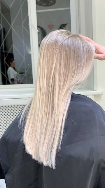 Ash Blonde With Lowlights, Air Touch Hair Blond, Blond Ombre Hair, Blonde Airtouch, Ombré Blonde Hair, Blonde Hair Ombre, Tmavý Blond, Ombre Blonde Hair, Ombré Blonde