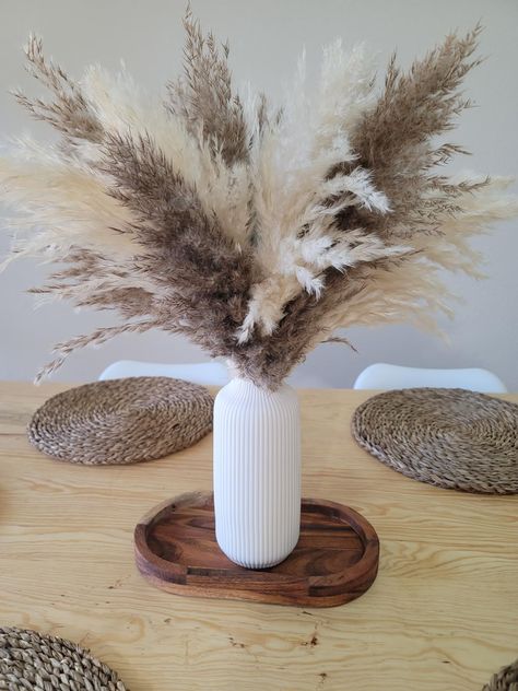 Amazon.com: Pampas Grass Decor, Natural Dry Pampas Grass Small, Short Pampass Bulk for Farmhouse, Wall, Kitchen, Bedroom Decor, Office Decor (17 inch ) : Home & Kitchen Dry Pampas, Grass Decor, Pampas Grass Decor, Wall Kitchen, Trendy Home Decor, Farmhouse Wall, Decor Office, Pampas Grass, Kitchen Bedroom