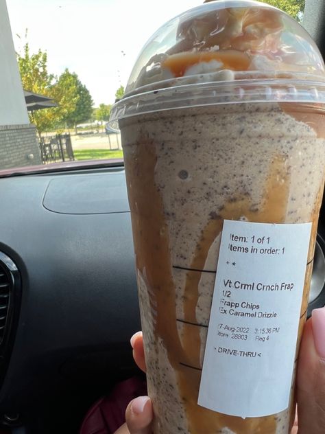 Good Frappe Starbucks, Carmel Starbucks Frappuccino Recipe, Caramel Drinks Starbucks, Starbucks Coffee Drinks Iced Carmel, Carmel Frappe Starbucks Drinks, Starbucks Drinks Frappuccino Caramel, Carmel Frappachino Recipe Starbucks, Carmel Ribbon Crunch Frappe Starbucks, Carmel Starbucks Drinks Sweet