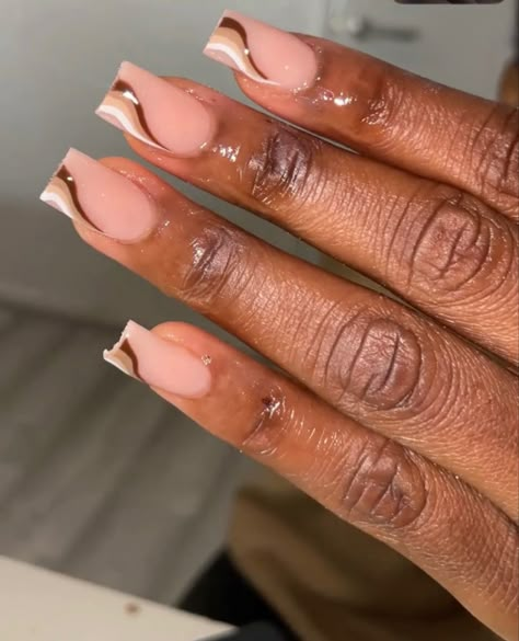 Short Square Acrylic Nails Designs Brown, Ghana Nail Designs, Nails Acrylic Thanksgiving Colors, Neutral Nail Designs Fall, Fall Nail Ideas Coffin Short, Fall Nail Short Square, Thanksgiving Nail Ideas Square, Shorties Nails Brown, Umber Nails