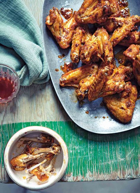 These Spanish-style deep-fried chicken wings are a great addition to any Super bowl party or tapas spread. Deep Fried Chicken Wings Recipe, Deep Fried Chicken Wings, Chicken Wing Recipes Fried, Deep Fried Chicken, Chicken Wings Recipe, Spanish Recipes, Yum Recipes, Sherry Vinegar, Garlic Parmesan Chicken