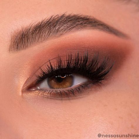 Mocktail Eyeshadow Palette Makeup Looks That Make Brown Eyes Pop, Country Makeup Ideas Simple, Light Homecoming Makeup, Simple Thanksgiving Eye Makeup, Eye Makeup To Make Brown Eyes Pop, Terracotta Eye Makeup, Western Eye Makeup, Classy Eyeshadow Looks, Hoco Eyeshadow