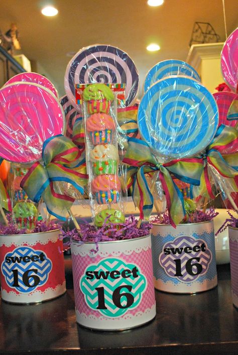 25 Sweet Sixteen Party Ideas For Girls Sweet 16 Candy, Sweet 16 Centerpieces, Sweet Sixteen Ideas, Sweet 16 Party Decorations, Candy Land Party, Candyland Theme, Candy Centerpieces, Candy Land Birthday, Sweet 16 Themes