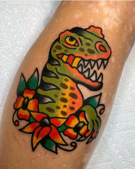 Trad Flash, Dinosaur Tattoos, American Traditional, Tattoo Idea, Traditional Tattoo, Tattoo Art, Tattoo Design, Art Tattoo, Tatting