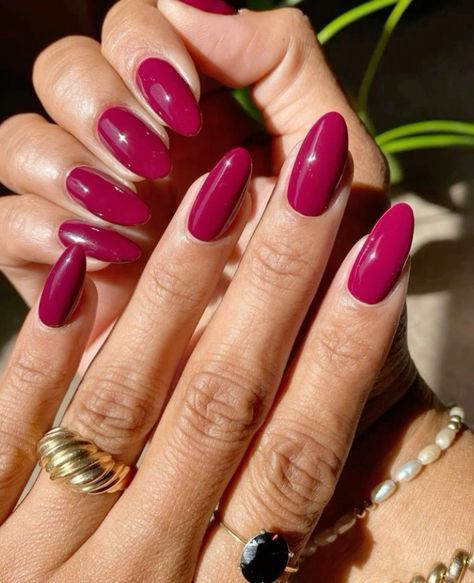 Mocha Manicure, Cherry Mocha Nails, Mocha Nails, Raspberry Nails, Cherry Mocha, Berry Nails, Nagellack Trends, Ombre Acrylic Nails, Simple Gel Nails