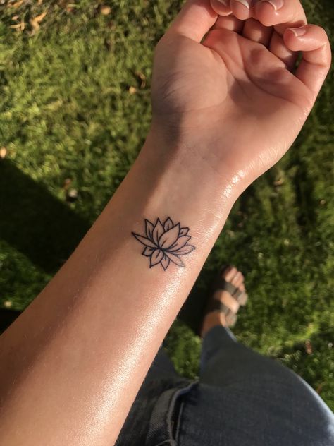 Lotus Flower Tattoo Inner Wrist, Lotus Memorial Tattoo, Lotus Flower On Wrist, Lotus Flower On Hand Tattoo, Lotus Flower Tattoo Aesthetic, Cute Lotus Tattoo, Wrist Lotus Flower Tattoo, Lotus Design Tattoo, Small Tattoos Lotus