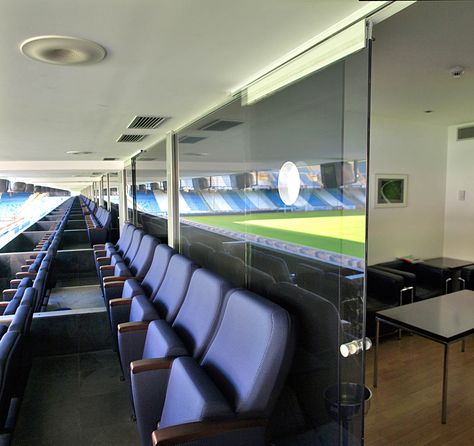 Mod. Riazor #stadium #seating Skybox Stadium, Skybox Design, Stadium Suite, Stadium Interior, Soccer Wife, Football Box, Stadium Seating, Reserved Seating, University Architecture