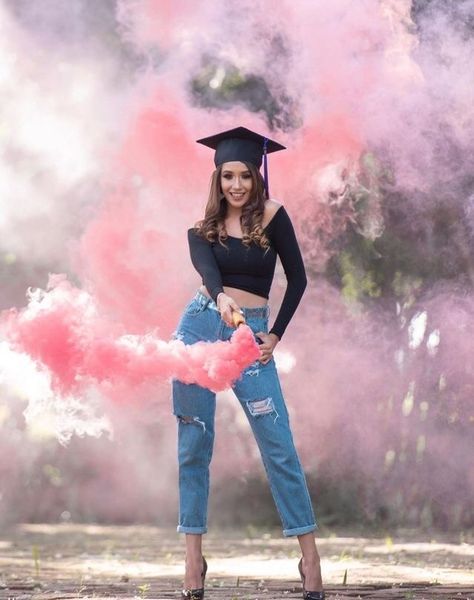 Unique Ideas For Senior Pictures, Unique Cap And Gown Senior Pictures, Senior Picture Ideas Unique Photo Shoot, High School Grad Pics Senior Year, High School Senior Picture Ideas Outside, Sports Graduation Pictures, Unique Graduation Pictures High Schools, High School Cap And Gown Pictures, Graduation Pictures Unique