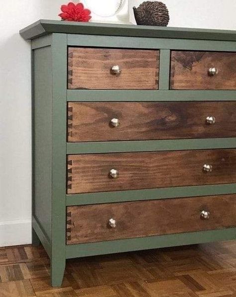 Remodel Farmhouse, Wood Chest Of Drawers, Green Dresser, Diy Furniture Renovation, Furniture Rehab, Wood Chest, Furniture Renovation, Wood Drawers, Refurbished Furniture