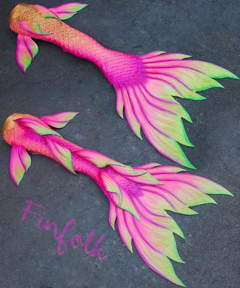 This looks like a dragon fruit Mermaid Tail Ideas, Realistic Mermaid Tails, Mermaid Tales, Mermaid Ideas, Mermaid Board, Realistic Mermaid, Mermaid Tails For Kids, Fin Fun Mermaid, Mermaid Fin