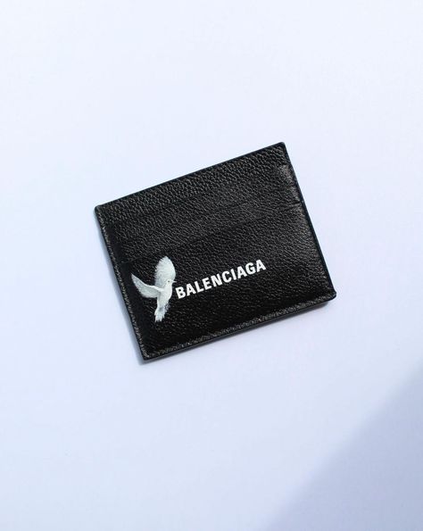 One-of-a-kind over off-the-shelf | A custom Balenciaga wallet by Eizek Meraki 🤩 #balenciaga #angelus #customsunday Customize Sneakers, Balenciaga Wallet, Balenciaga, Wallet, Sneakers