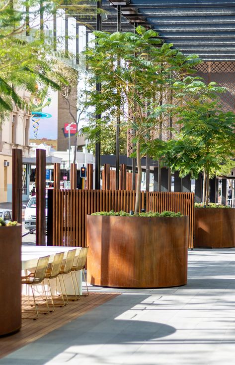 Large round corten steel cylinder planter displayed in commercial public courtyard. Architectural Planters, Commercial Planters, Sculpture Studio, Tree Planters, Corten Steel Planters, Rectangular Planters, Steel Planters, Raised Planter, Front Patio