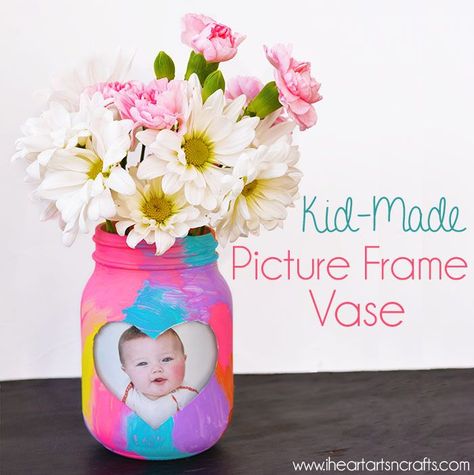 Cute Mothers Day Ideas, Dayhome Ideas, Mason Jar Picture, Diy Gifts For Mothers, Cute Mothers Day Gifts, Homemade Mothers Day Gifts, Diy Father's Day Gifts, Mothers Day Crafts For Kids, Mason Jar Gifts