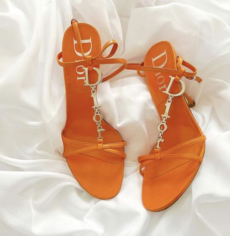 Heels Aesthetic, Orange Heels, Dr Shoes, Orange Shoes, Vintage Heels, Fancy Shoes, Girly Shoes, Aesthetic Shoes, Swag Shoes