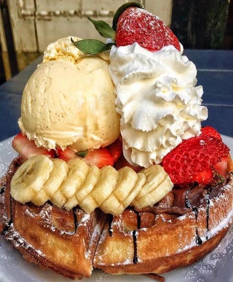 Instagrammable Food, Food Desert, Fatty Foods, Waffle Ice Cream, Lobster Recipes, Food Babe, Food Projects, Yummy Comfort Food, Think Food