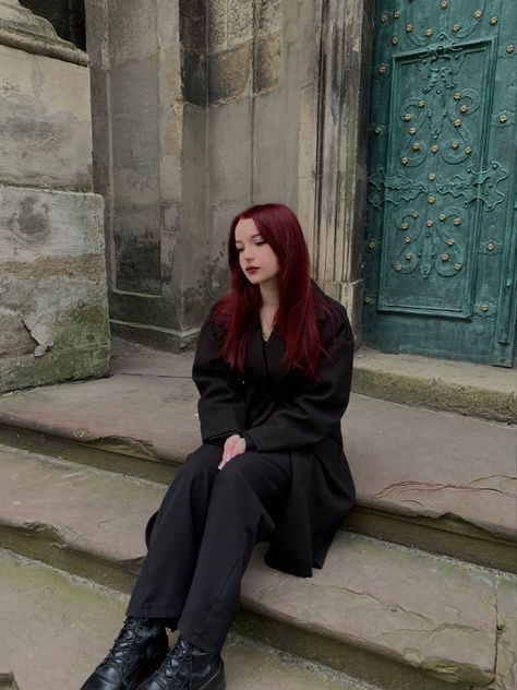 Red hair girl dark red cherry red hair instagram inspiration Pinterest outhit classic Lana del Rey vibe Lviv Red Hair Instagram, Margot Ross, Goth Girl Outfits, Dark Red Cherry, Red Hair Outfits, Red Hair Girl, Uni Outfit, Happy Future, Red Goth