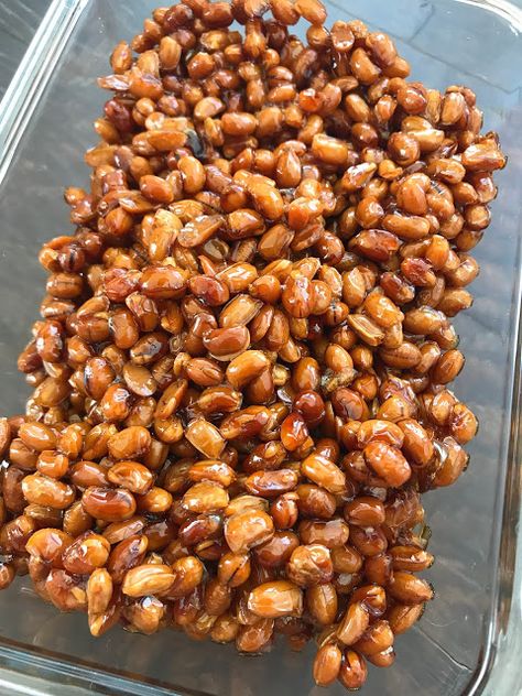 Once upon a cook: Marinated Sweet Soy Bean in Soy 鹵黃豆 Soya Bean Recipes, Soybean Recipes, Soybean Recipe, Korean Banchan, Vegan Bean Recipes, Soya Recipe, Kong Recipes, Sunday Cooking, Vegan Bean