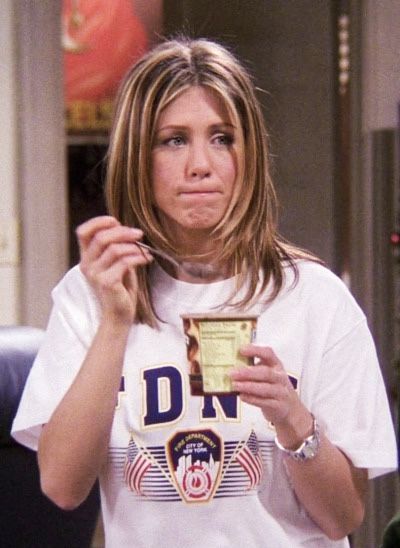 ON SUNDAY MORNING Estilo Rachel Green, Rachel Green Friends, Jeniffer Aniston, Rachel Green Style, Rachel Green Outfits, Friends Scenes, Jennifer Aniston Hot, Jenifer Aniston, Jen Aniston