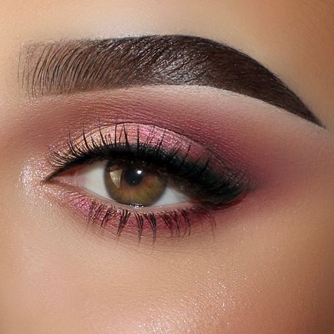 Rosy Eyeshadow, Sweet 16 Makeup, Maquillage On Fleek, Eye Makeup Pictures, Beautiful Eye Makeup, Eye Makeup Designs, Sigma Beauty, Elegant Makeup, Hooded Eyes