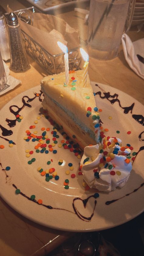 Cheesecake Factory Birthday, Factory Aesthetic, Cheesecake Birthday, Birthday Cake Cheesecake, Aesthetic Birthday Cake, Cookie Crunch, The Cheesecake Factory, Cake Cheesecake, Aesthetic Birthday