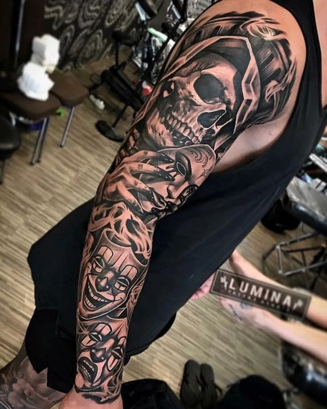 Tattoos Arm Mann, Chicano Tattoos Sleeve, Skull Sleeve Tattoos, Skull Sleeve, Full Sleeve Tattoo Design, Men Tattoos Arm Sleeve, Full Arm Tattoos, Forearm Sleeve Tattoos, Leg Sleeve Tattoo