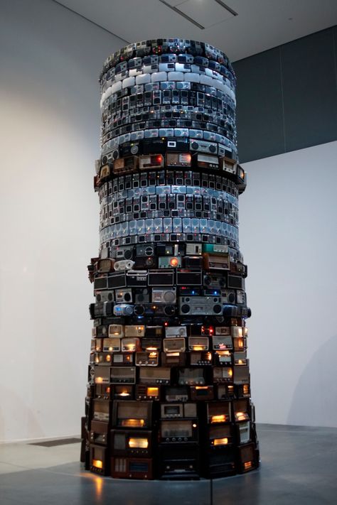 800 Radios Tower Over You in Overwhelming Installation Artwork Nostalgia Art Installation, Conceptual Art Ideas, Music Installation, Interactive Sculpture, Art Ideas For Kids, Conceptual Artwork, Sound Installation, Tower Of Babel, Media Landscape