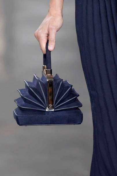 Small Leather Bag, Gabriela Hearst, Handbag Heaven, Novelty Bags, Color Collection, Summer 2019, Vintage Handbags, Handle Bag, Navy Color