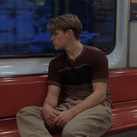 Matt Damon The Martian, Good Will Hunting Outfits, Good Will Hunting Aesthetic, Matt Damon Good Will Hunting, Young Matt Damon, Will Hunting, Matt Damon Movies, Good Will Hunting Movie, Film Scenes