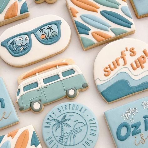 Beach Cookies, Baby F, Eat Cookies, Beach Birthday, Cookie Art, Surfs Up, Icing Cookies, Custom Cookies, Birthday Cookies