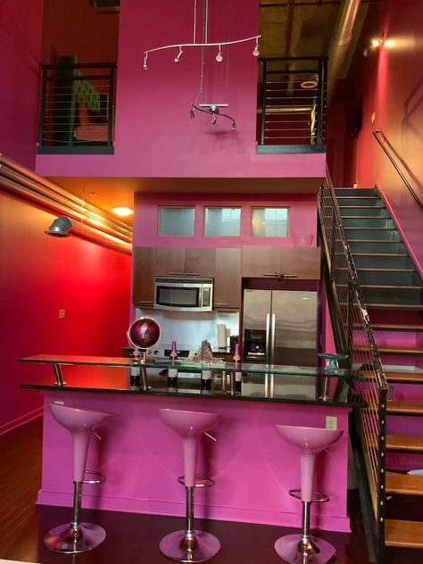 Colorful Loft Apartment, Girly Loft Apartment, Retro Futurism Decor, Pink Airbnb, Pink Nyc Apartment, Barbie Airbnb, Y2k Apartment, Loft Apartment Kawaii, 80s Penthouse Apartment