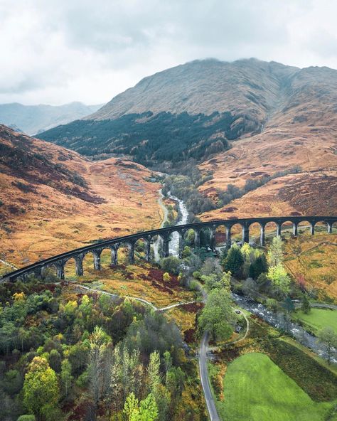 James Theo, Scotland Nature, Scotland Road Trip, Scotland Landscape, Landscape Photography Tips, Travel Photography Tips, Visit Scotland, Scottish Landscape, Cool Landscapes