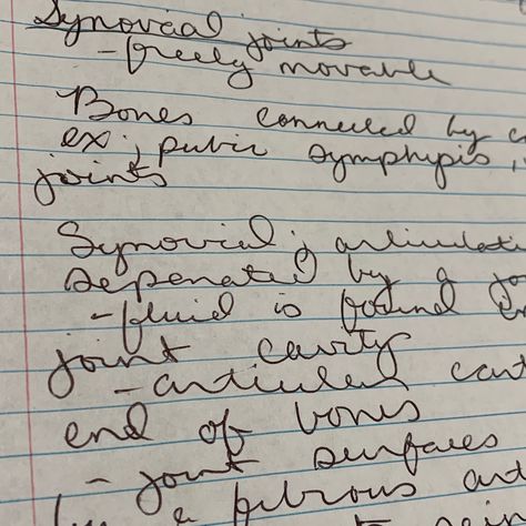 thought my messy handwriting was kinda aesthetic Curly Handwriting, Loopy Handwriting, Sloppy Handwriting Aesthetic, Messy Writing Aesthetic, Handwriting Claims, Messy Writing, Handwriting Styles Messy, Notes Messy, Cute Messy Handwriting