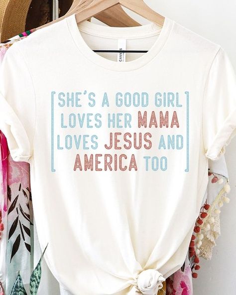 FREEDOM, JESUS, AMERICA, STARS, STRIPES- rounding them up for you!🇺🇸 4th Of July Shirts For Women, 4th Of July Outfits For Women, Cricket Projects, Shirt Inspiration, Circuit Ideas, Sweet Tee, Fourth Of July Shirts, Topo Designs, Pants Details