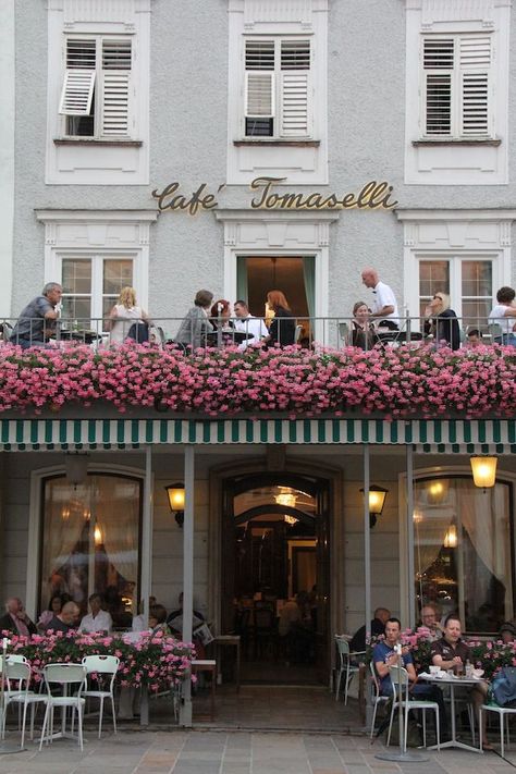 Copenhage Selamat Hari Valentine, Sidewalk Cafe, Glamour Style, Salzburg Austria, Shop Fronts, Zermatt, Innsbruck, Golf Cart, Cafe Design