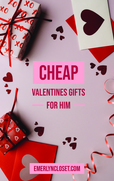 Visit the blog for more cheap valentines day gifts for him. Whether that special him be your boyfriends | boyfriends for men, boyfriend, husband or brother - there's a small cute ideas to be found here. Be creative with a simple basket or a funny gift. Simple Valentines Gifts For Him, Bf Valentines Gift, Cheap Valentines Day Ideas, Small Gifts For Boyfriend, Cheap Valentines Gifts, Small Valentines Gifts, Valentines Day Gifts For Him Husband, Gift Ideas Valentines Day, Cheap Valentines Day Gifts