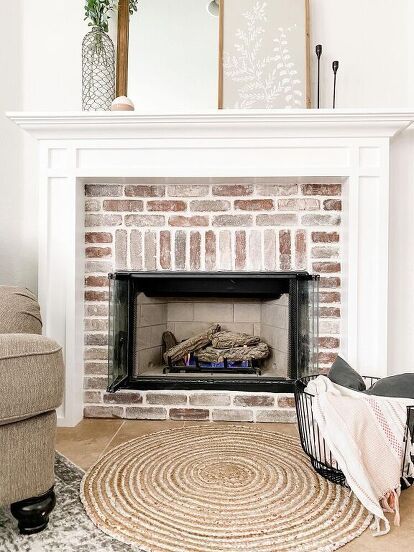 Fireplace Remodel Diy, Red Brick Fireplaces, Fireplace Redo, White Mantel, Fireplace Update, Brick Fireplace Makeover, White Fireplace, Fireplace Remodel, Diy Fireplace