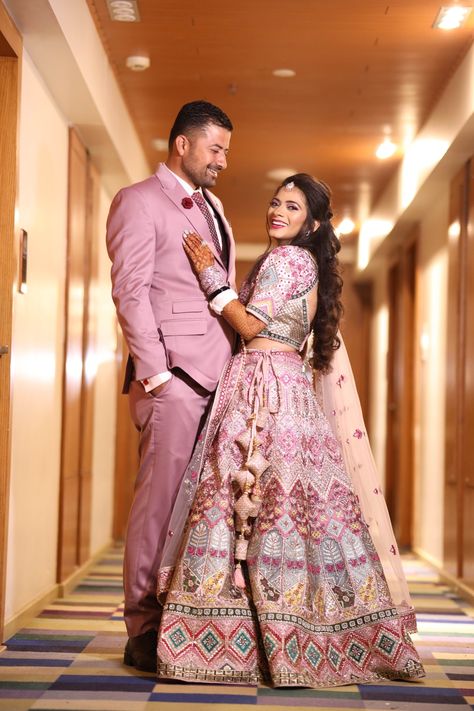 Indian couple Ring Ceremony dresses idea. Ring Ceremony Dress Indian Bride, Ring Ceremony Lehenga, Ring Ceremony Poses, Ring Ceremony Outfit, Ring Ceremony Couple Poses, Ring Ceremony Dress Indian, Ring Ceremony Photography, Dresses For Couples, Ring Ceremony Dress